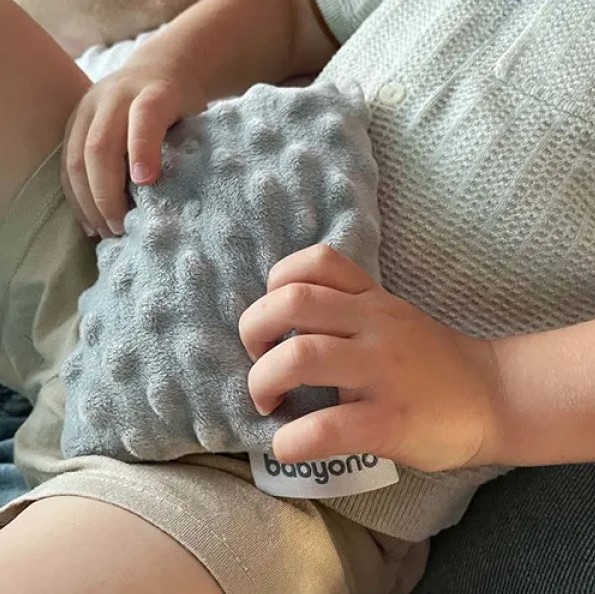 Грелка антиколиковая из косточек вишни и ароматом лаванды "Babyono" (Серая)